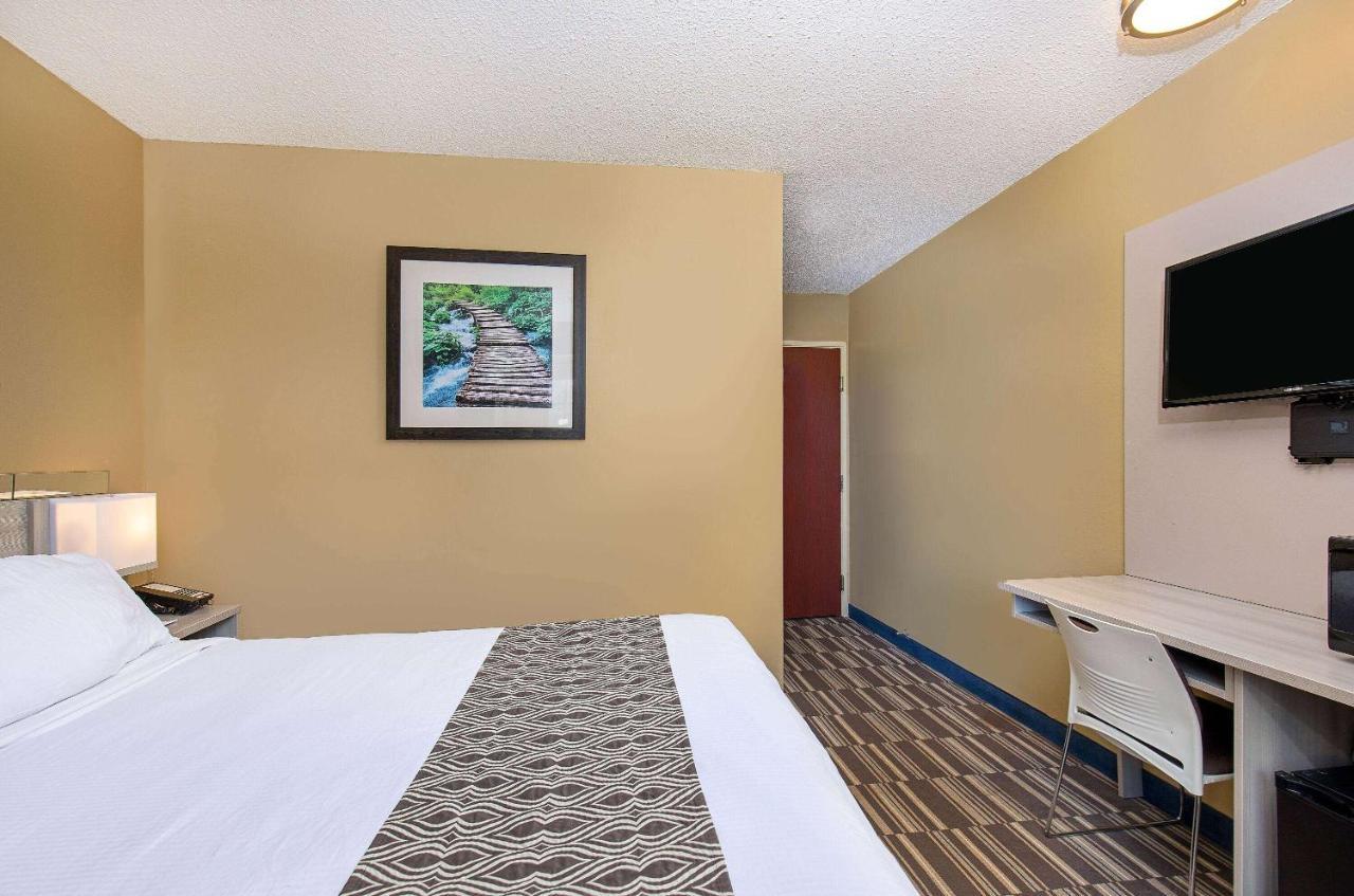 Microtel Inn & Suites By Wyndham Dry Ridge Exterior foto